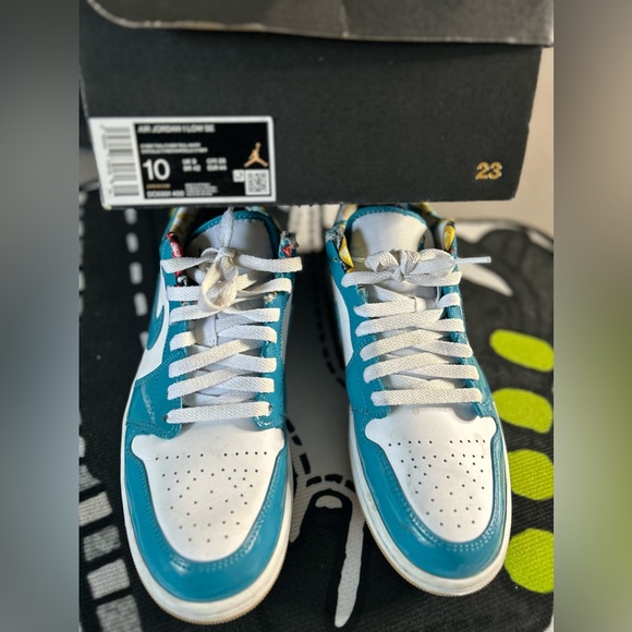 Air Jordan 1 Low “Barcelona Cyber Seal” - Picture 1 of 6